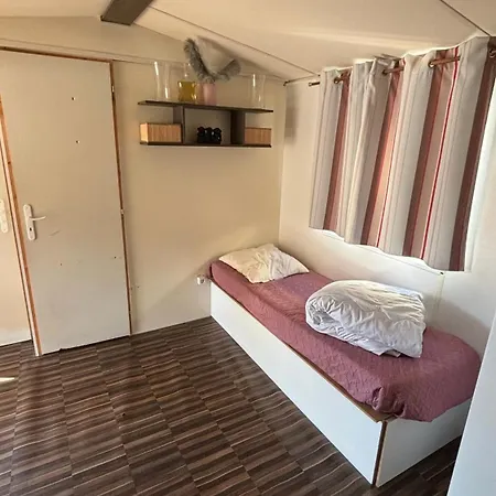 Mobil 4 Couchages Confort ホテル Fréjus