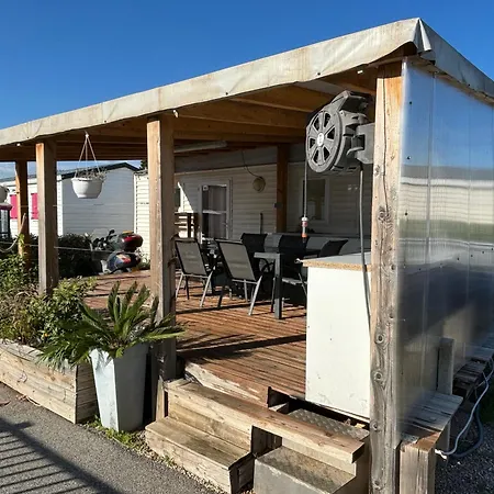 ホテル Mobil 4 Couchages Confort Fréjus